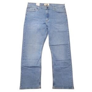 NWT Wrangler Authentics Jeans Mens‎ 38x30 Straight Leg Denim Pants
